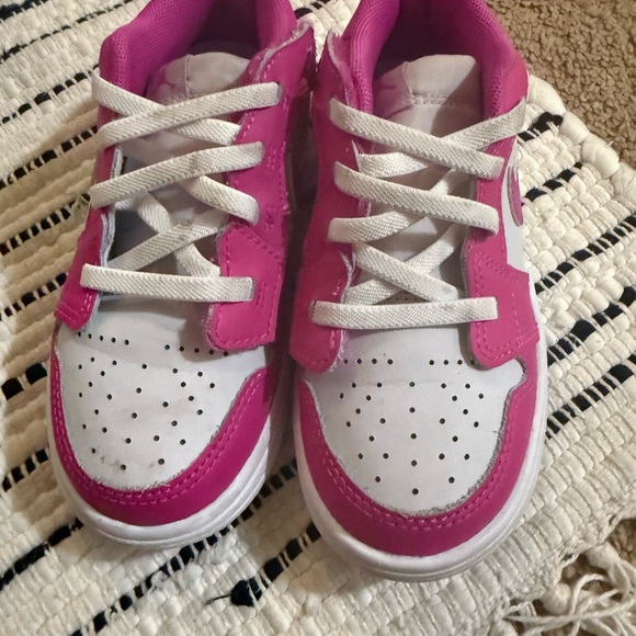 Toddler Air Jordan 1 Low TD – Pink/White - Picture 2 of 6